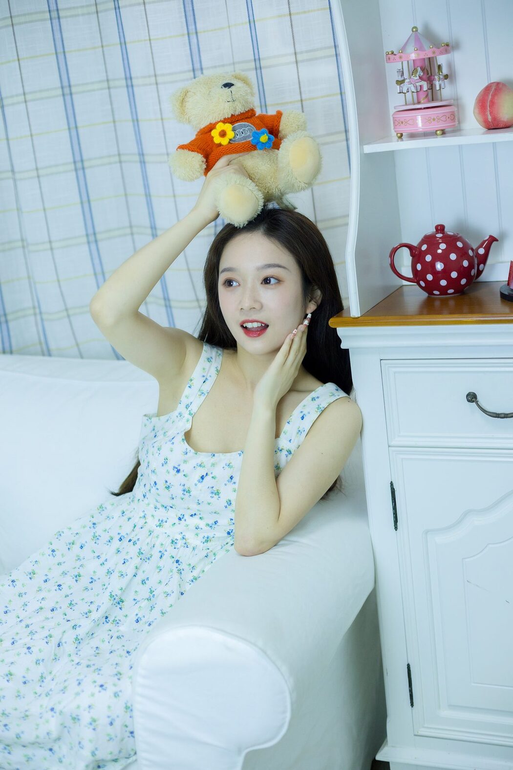 YiTuYu艺图语 Vol.3799 Ge Man Ni Nini