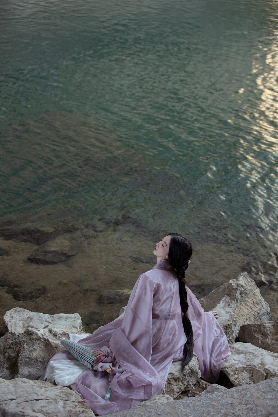 YiTuYu艺图语 Vol.3809 A Moon