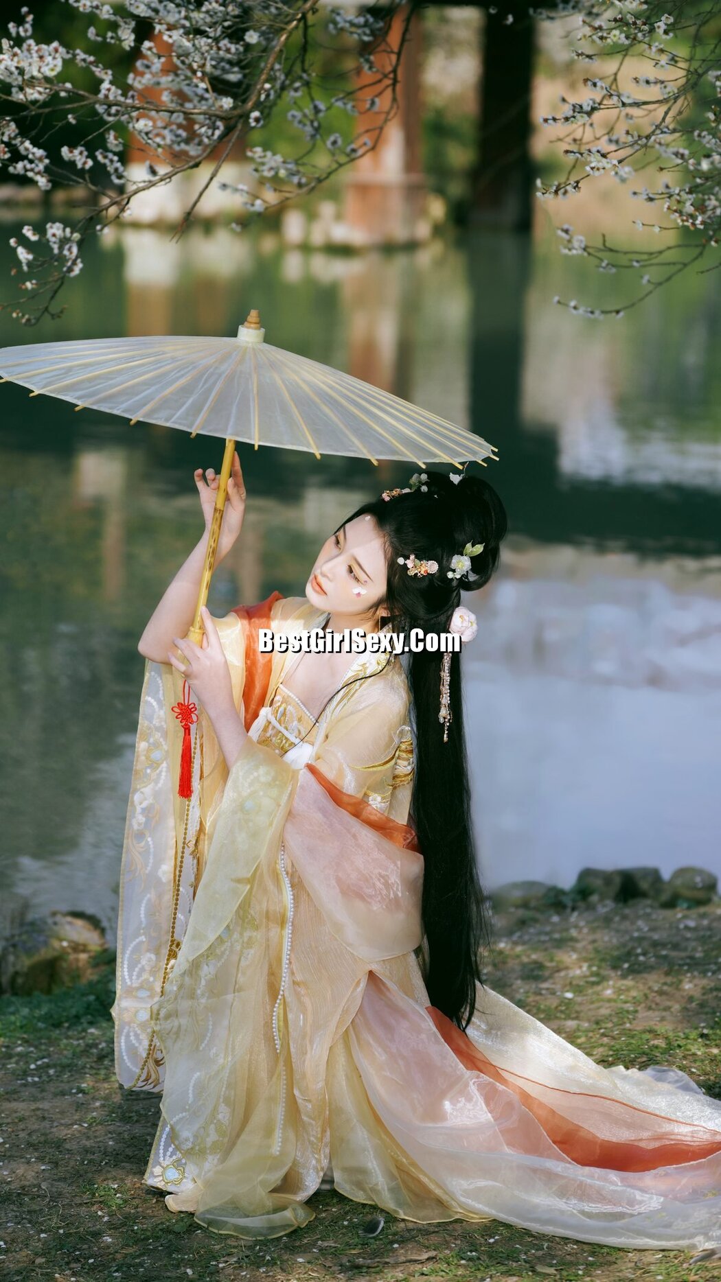 YiTuYu艺图语 Vol.3718 Ai Tan Xian De Xia Shang Zhou
