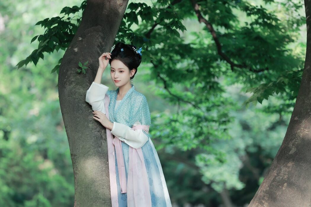 YiTuYu艺图语 Vol.3763 Luo Yi