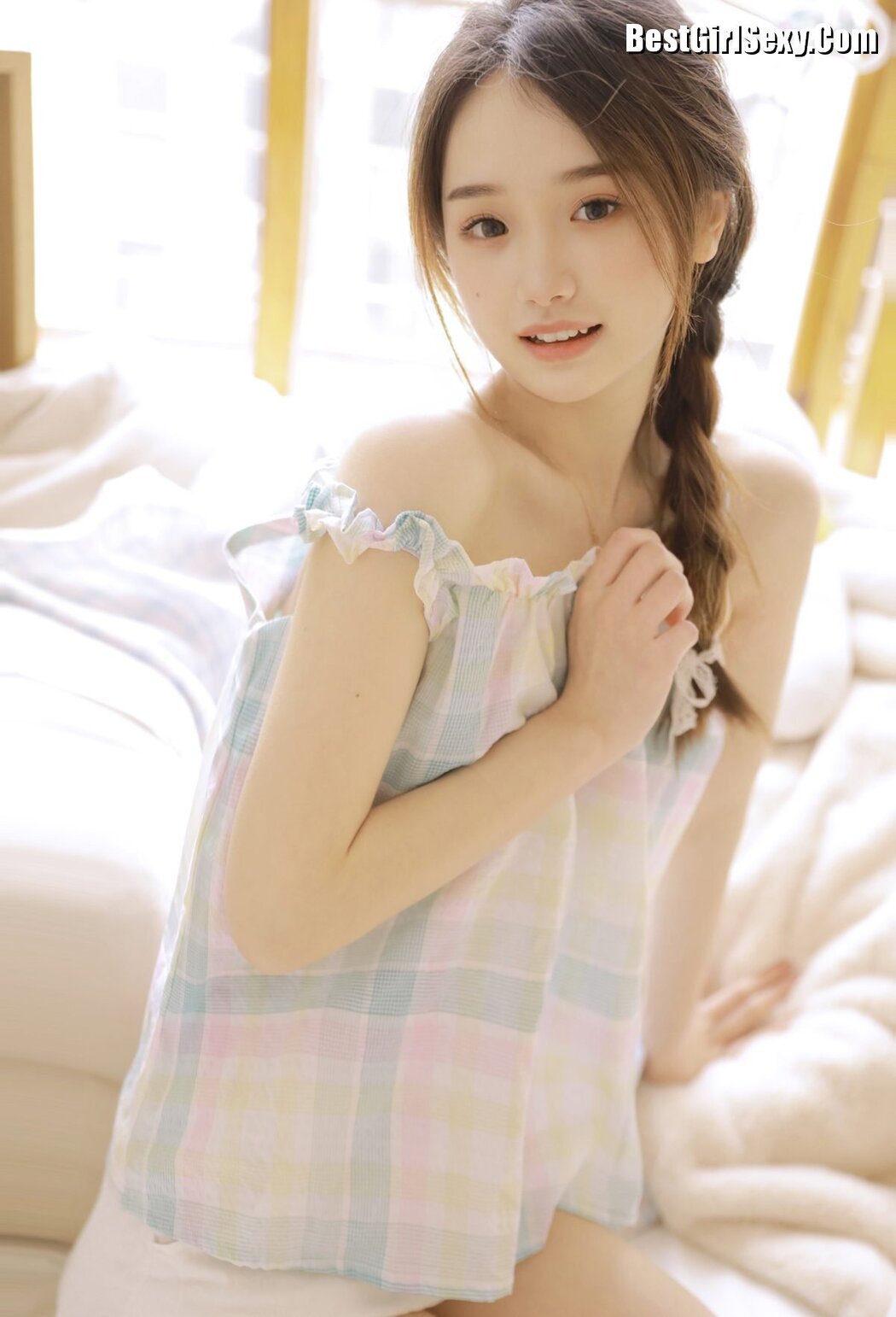 YiTuYu艺图语 Vol.3798 Na Na