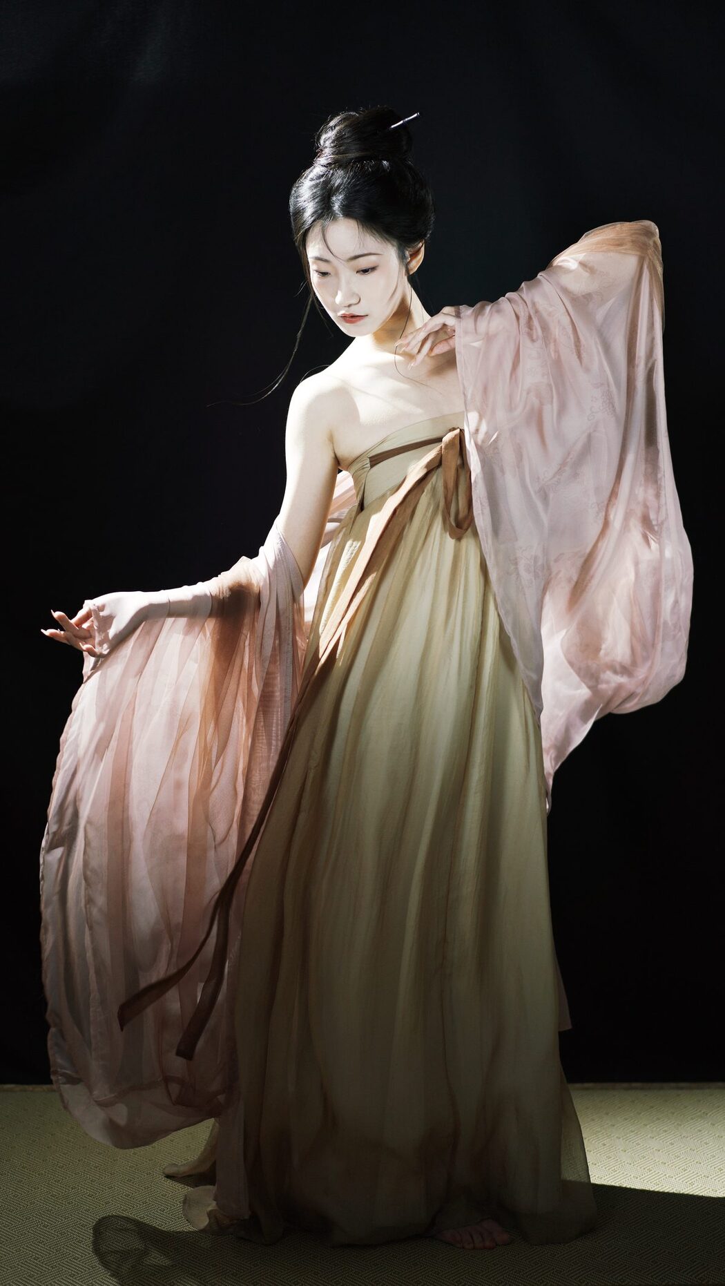 YiTuYu艺图语 Vol.3834 Xiao Jie Mo W