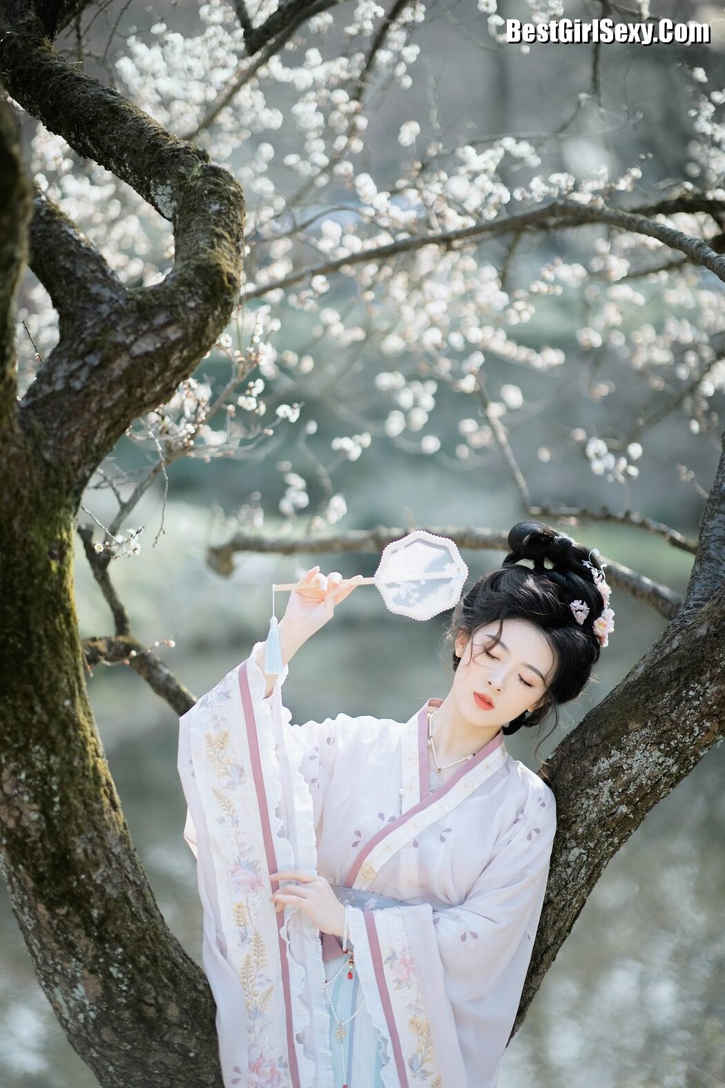 YiTuYu艺图语 Vol.3742 Ming Shu Cai Cai