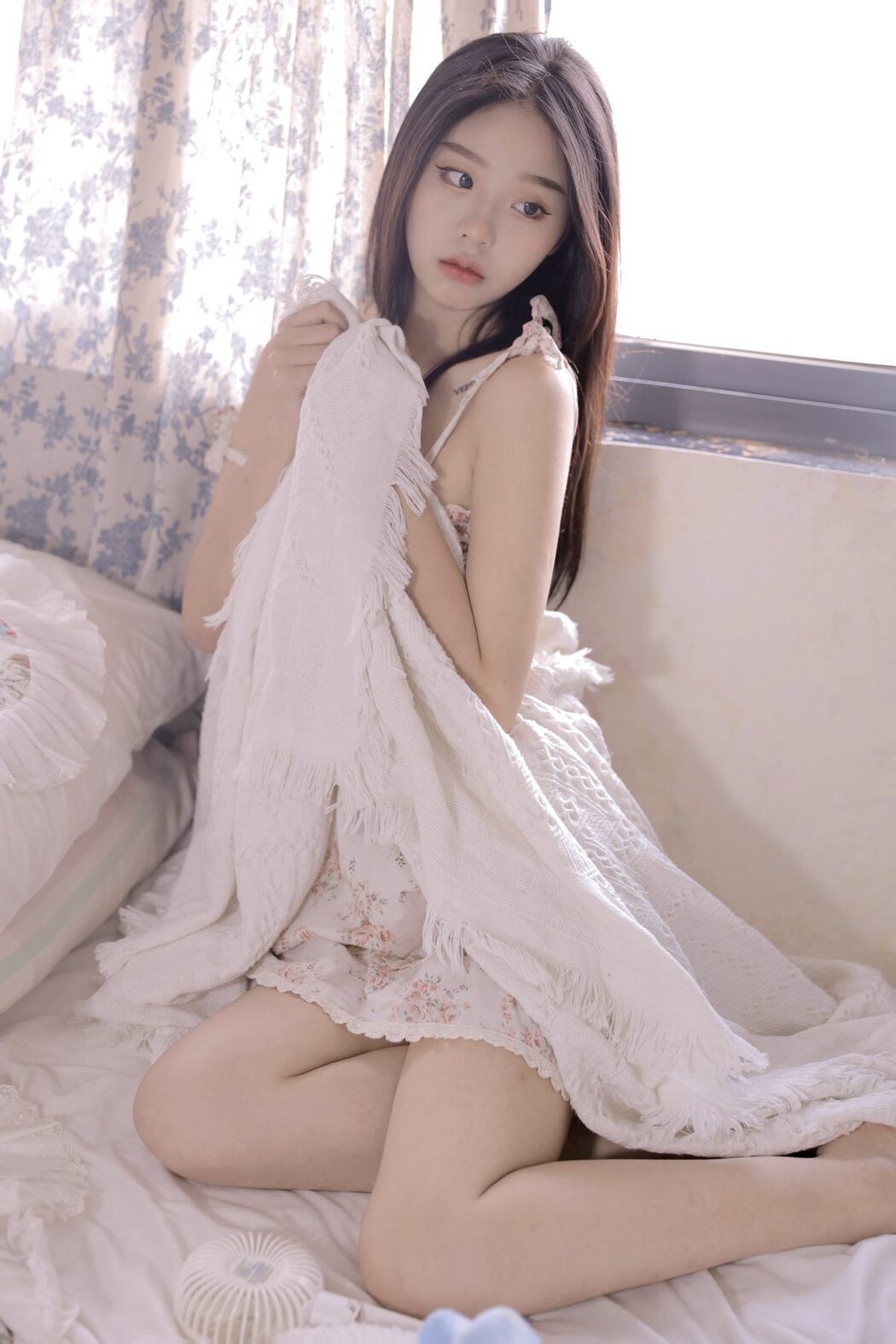 YiTuYu艺图语 Vol.3826 Li Li