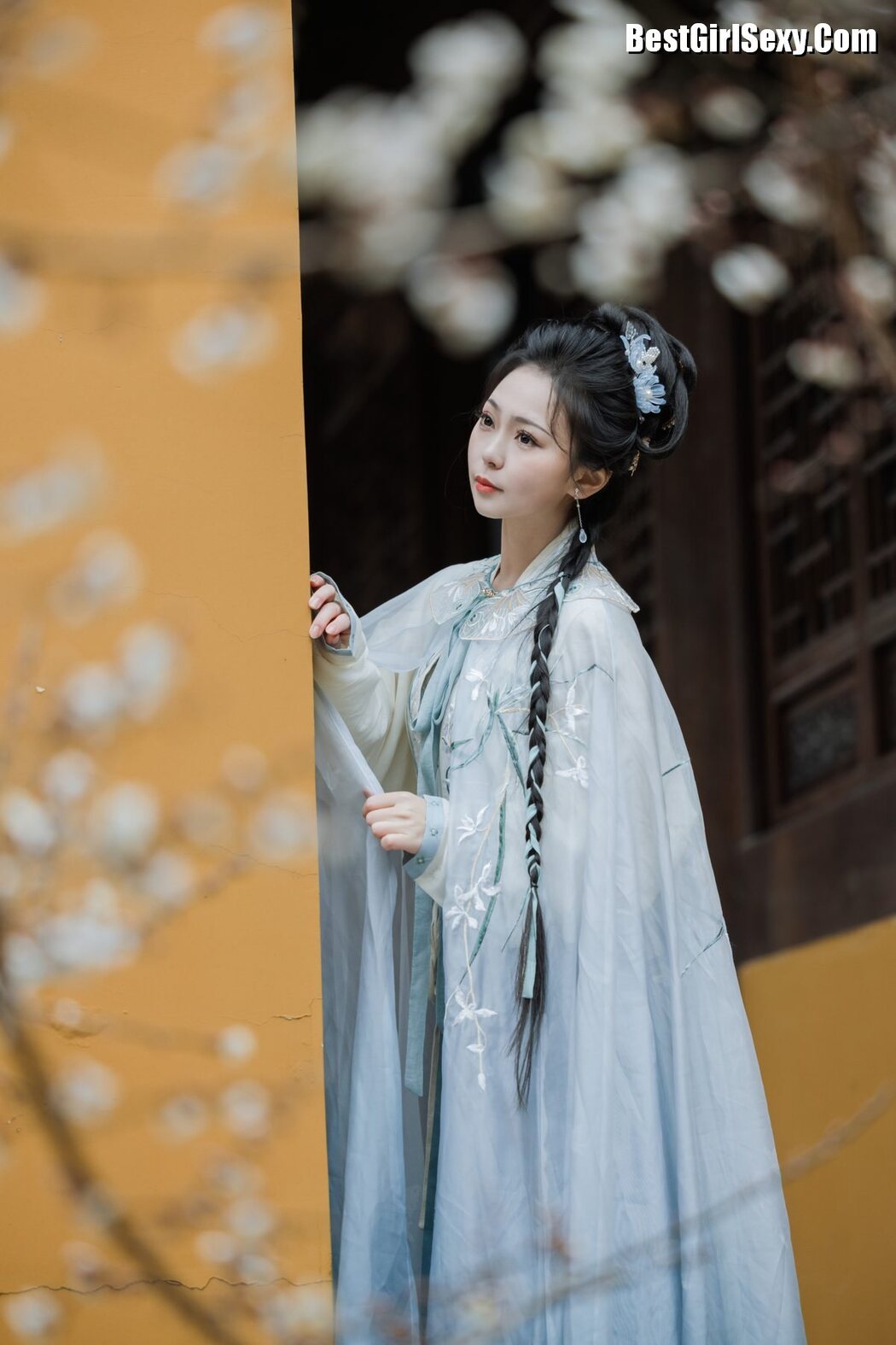 YiTuYu艺图语 Vol.3803 Qian Mo Hong Chen