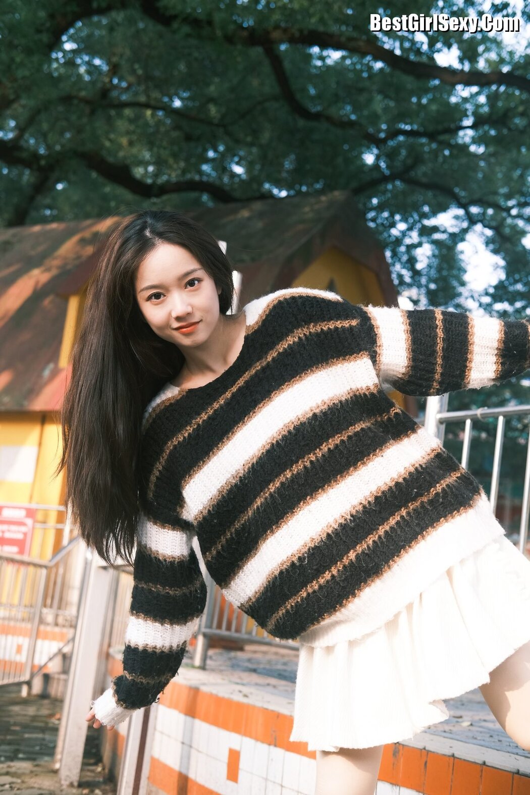 YiTuYu艺图语 Vol.3727 Ge Man Ni Nini