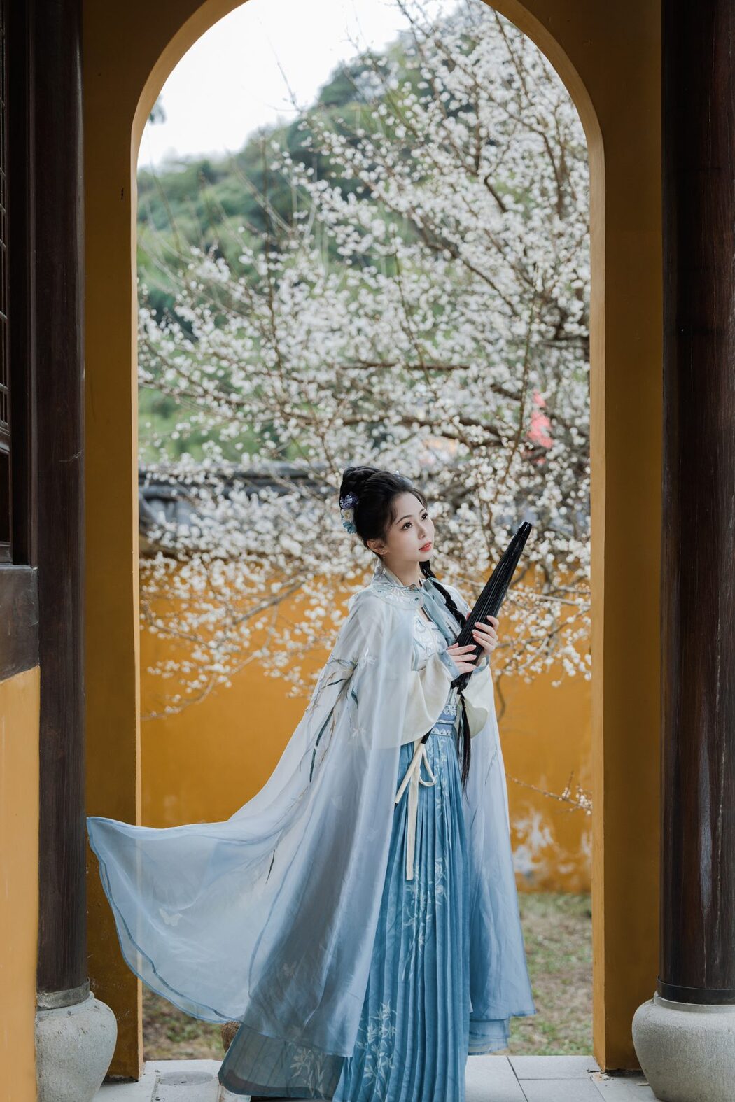 YiTuYu艺图语 Vol.3803 Qian Mo Hong Chen