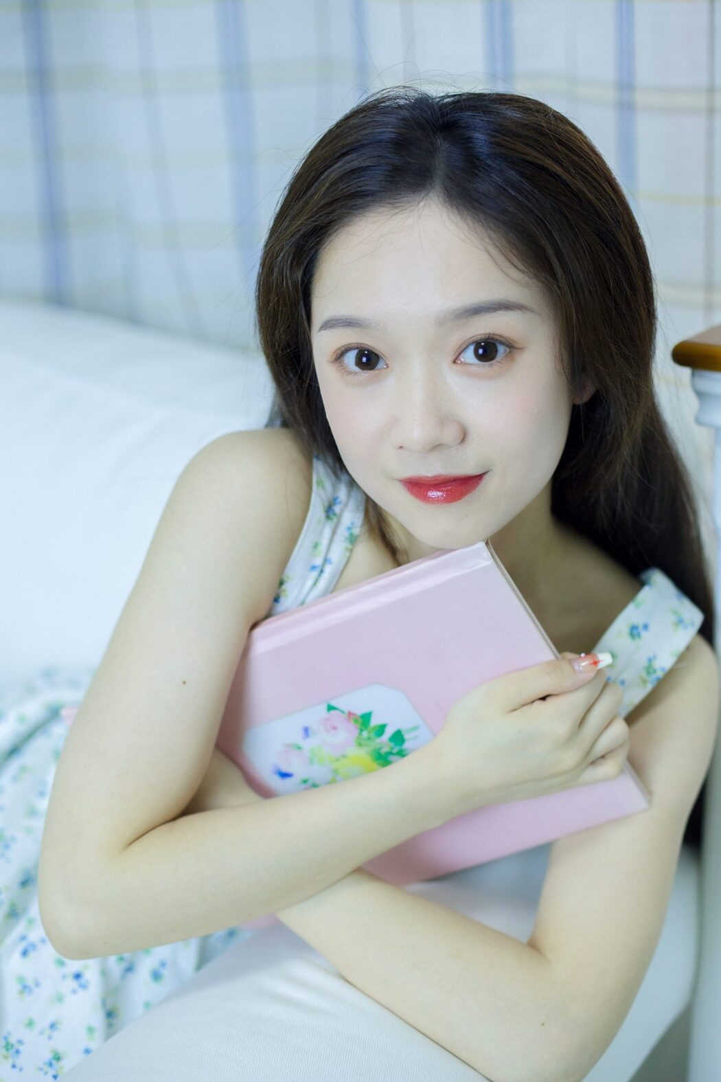 YiTuYu艺图语 Vol.3799 Ge Man Ni Nini