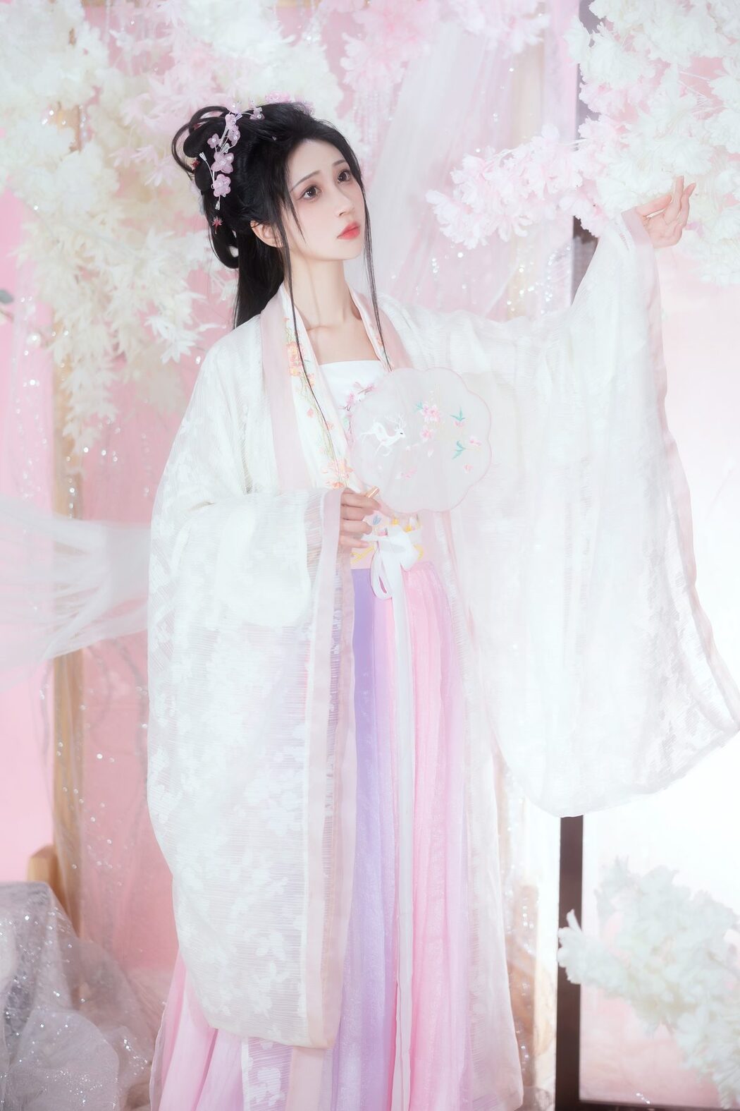 YiTuYu艺图语 Vol.3822 Qi Luo Sheng De Xiao Su Su