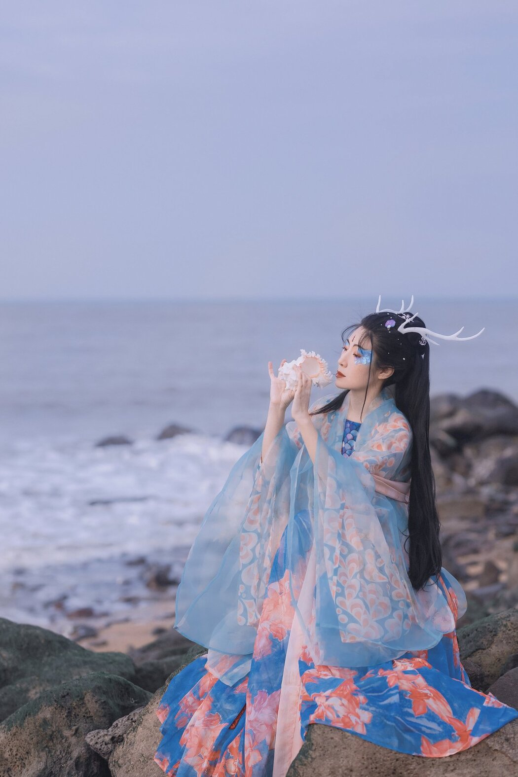 YiTuYu艺图语 Vol.372 He Jia
