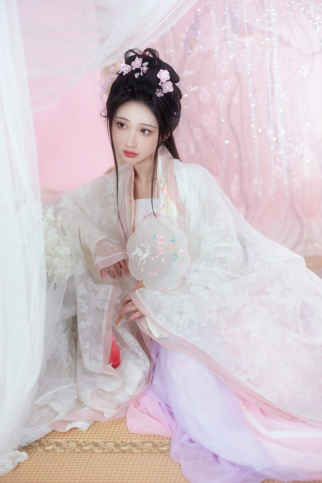 YiTuYu艺图语 Vol.3822 Qi Luo Sheng De Xiao Su Su