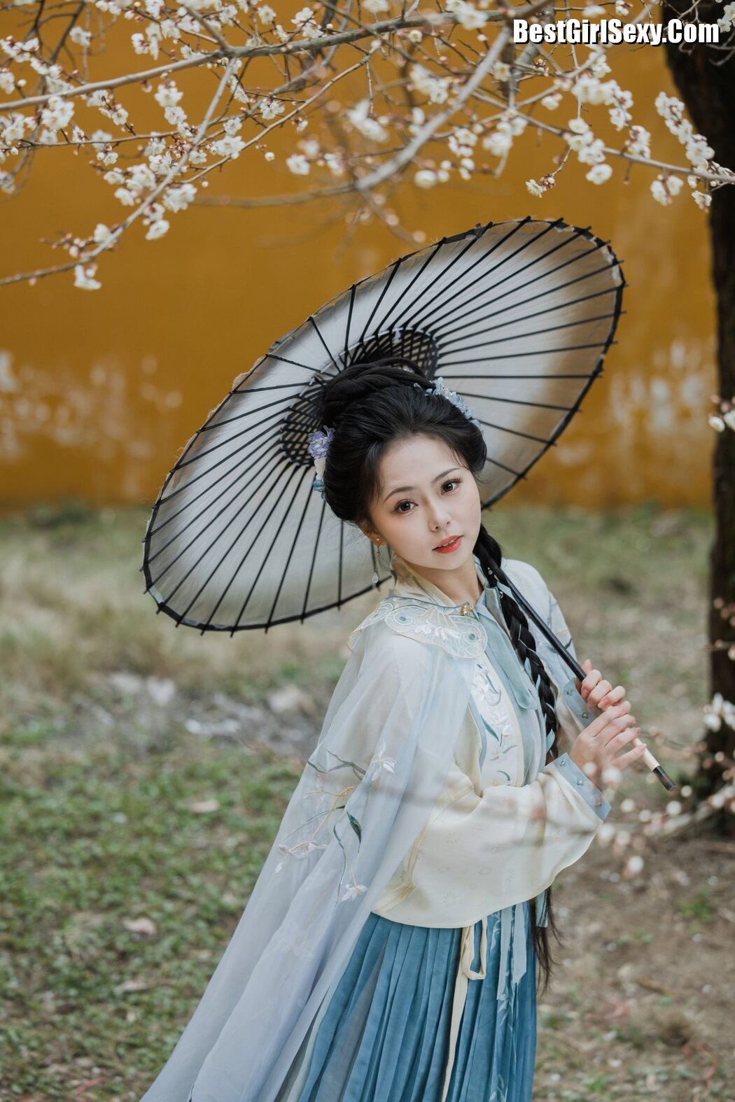 YiTuYu艺图语 Vol.3803 Qian Mo Hong Chen