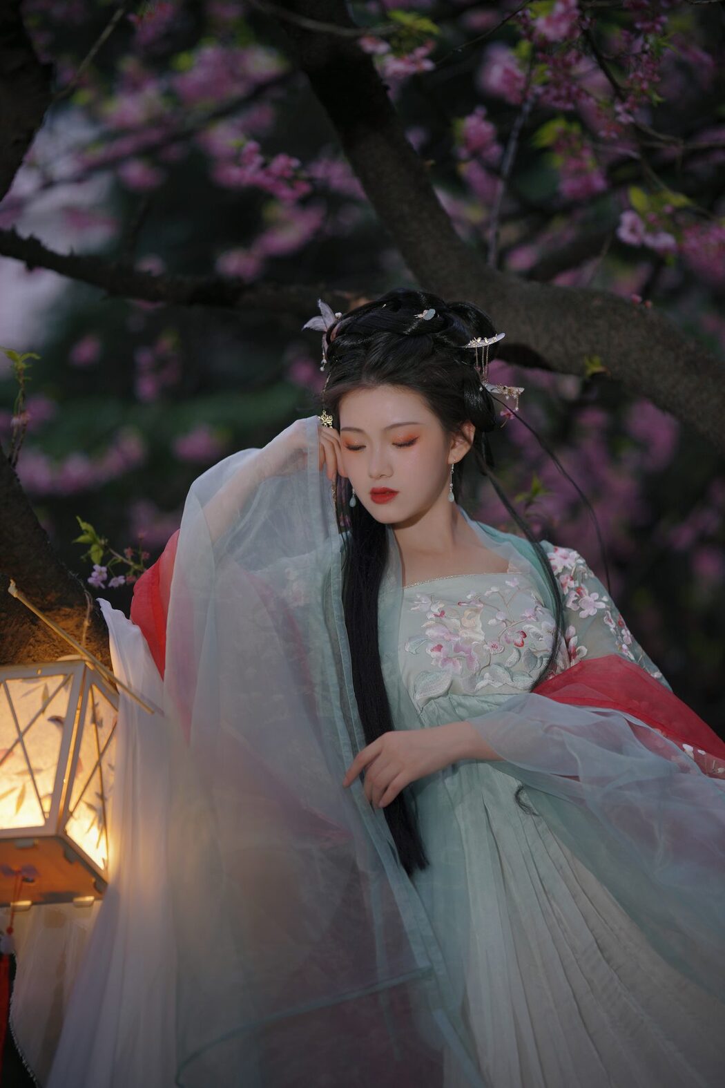 YiTuYu艺图语 Vol.3847 Yue Li