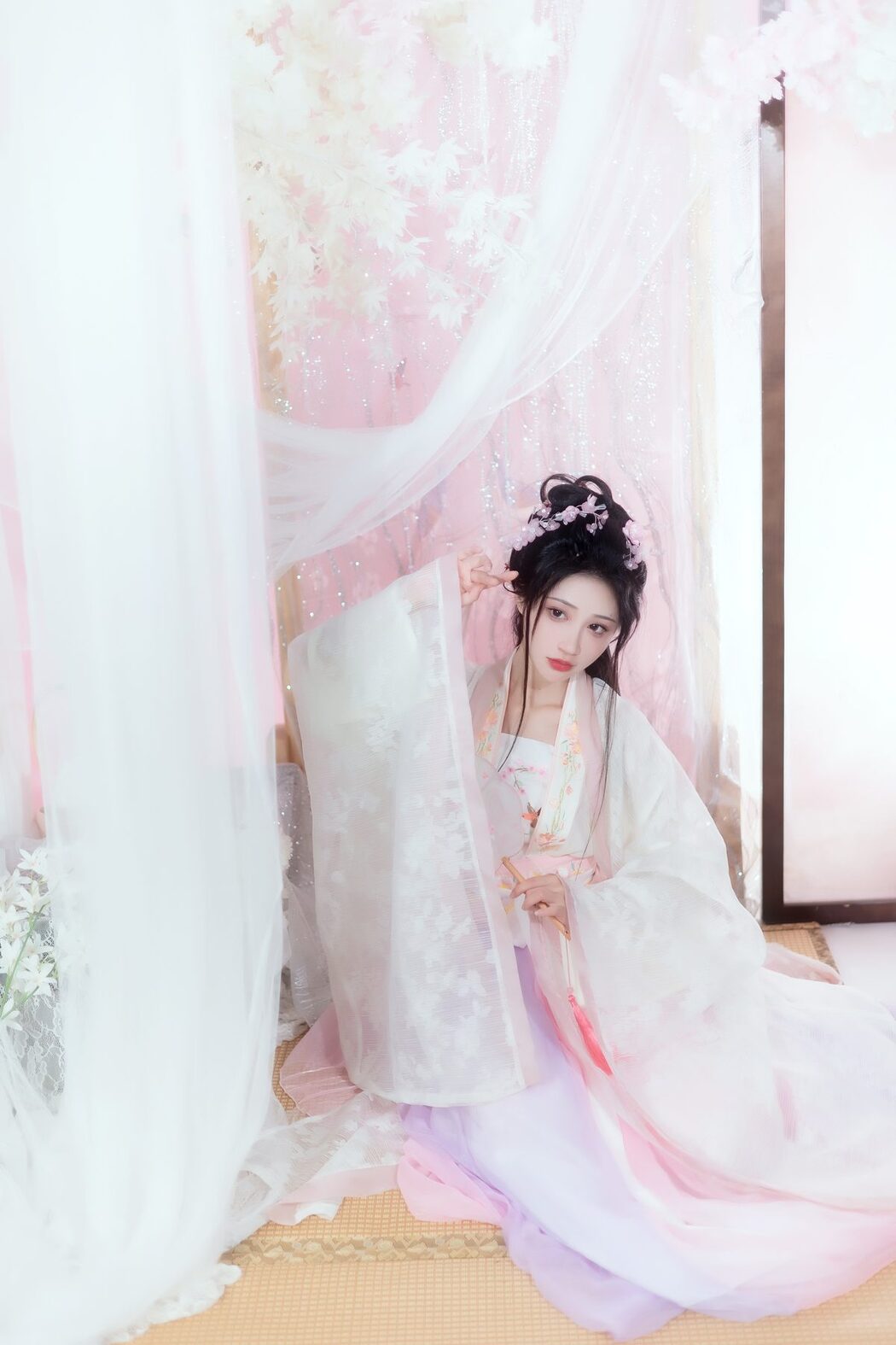 YiTuYu艺图语 Vol.3822 Qi Luo Sheng De Xiao Su Su