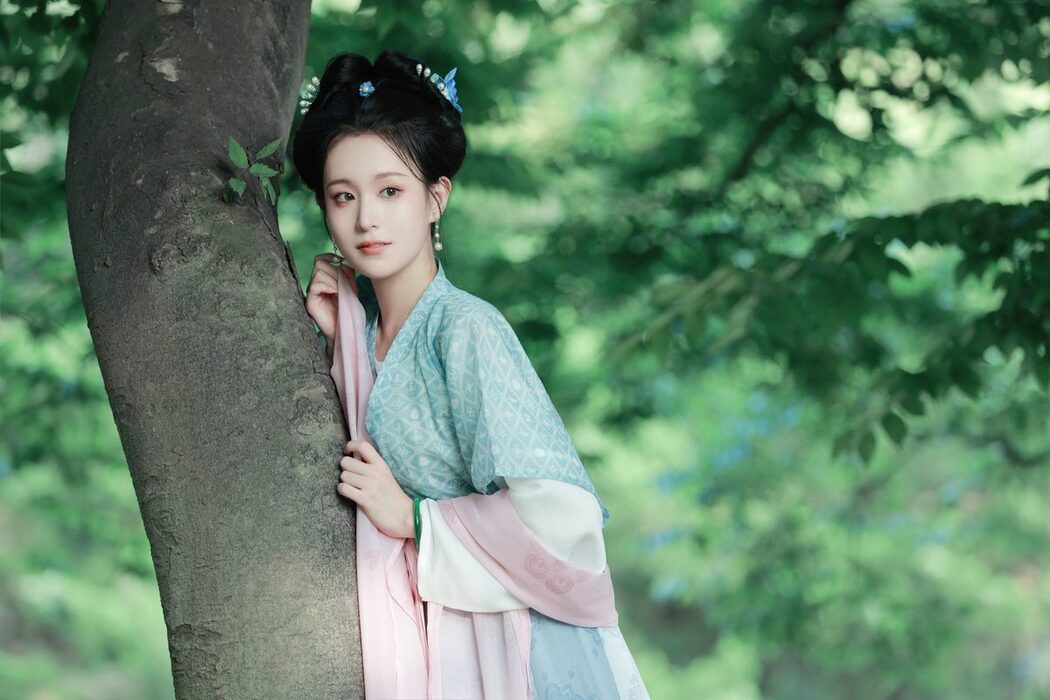 YiTuYu艺图语 Vol.3763 Luo Yi