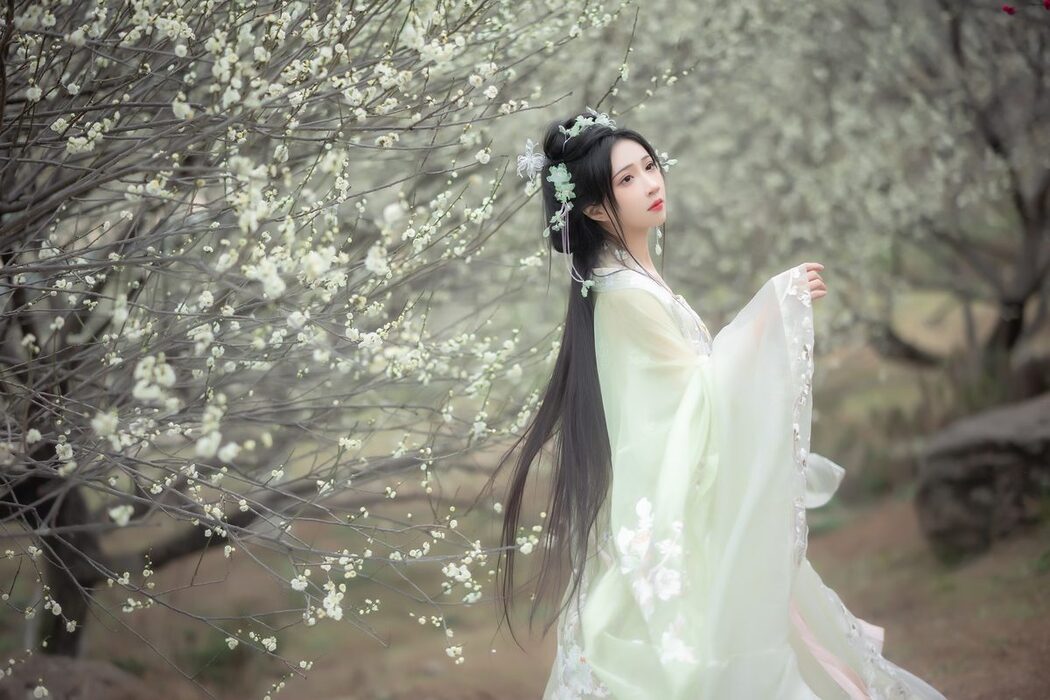 YiTuYu艺图语 Vol.3722 Qi Luo Sheng De Xiao Su Su