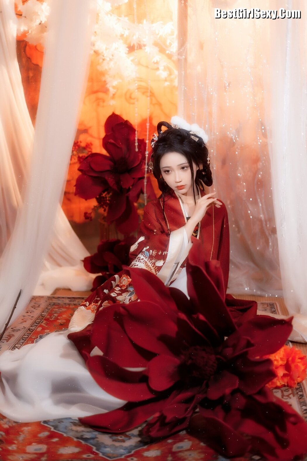 YiTuYu艺图语 Vol.3784 Qi Luo Sheng De Xiao Su Su