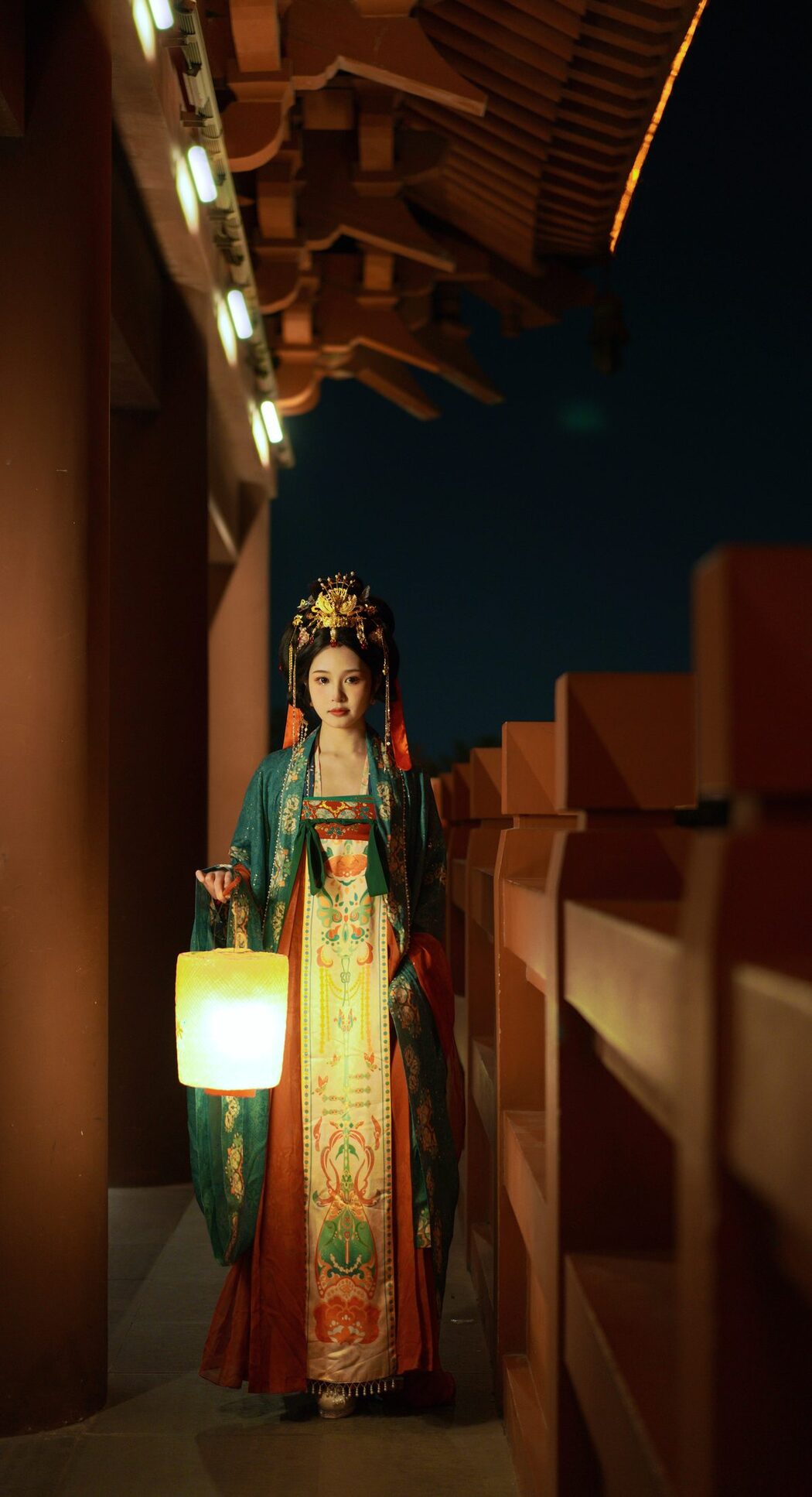YiTuYu艺图语 Vol.3786 Ai Tan Xian De Xia Shang Zhou