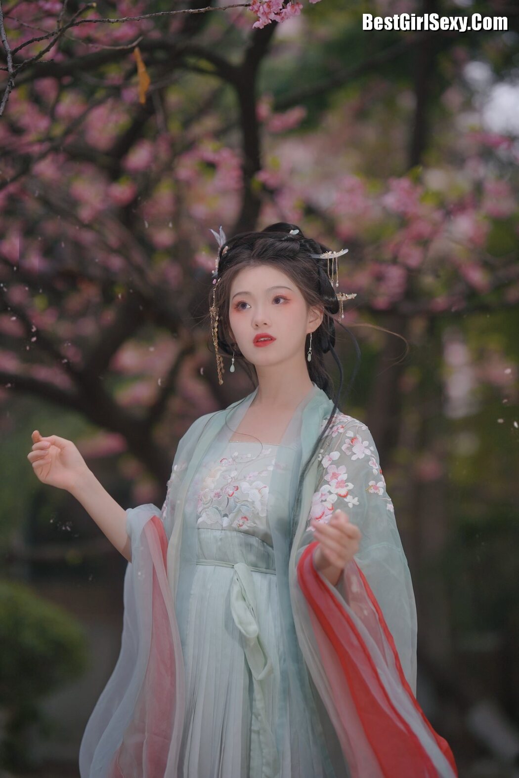 YiTuYu艺图语 Vol.3847 Yue Li