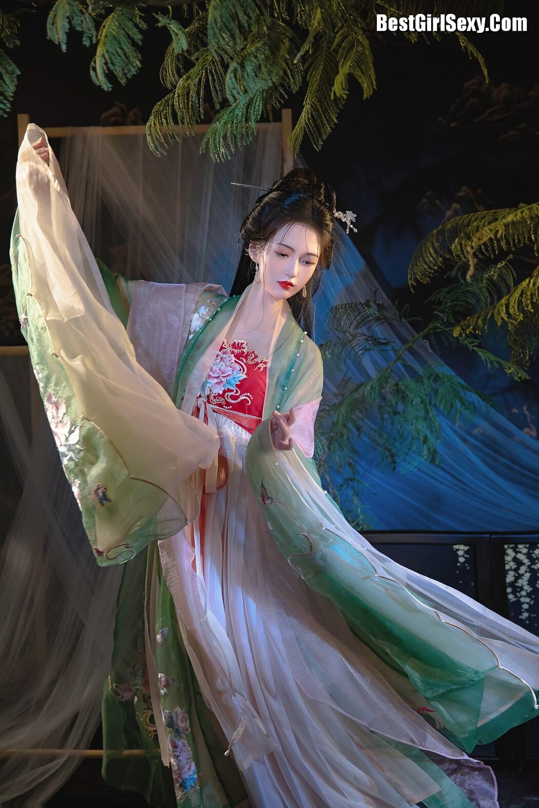 YiTuYu艺图语 Vol.3756 Pang Qi