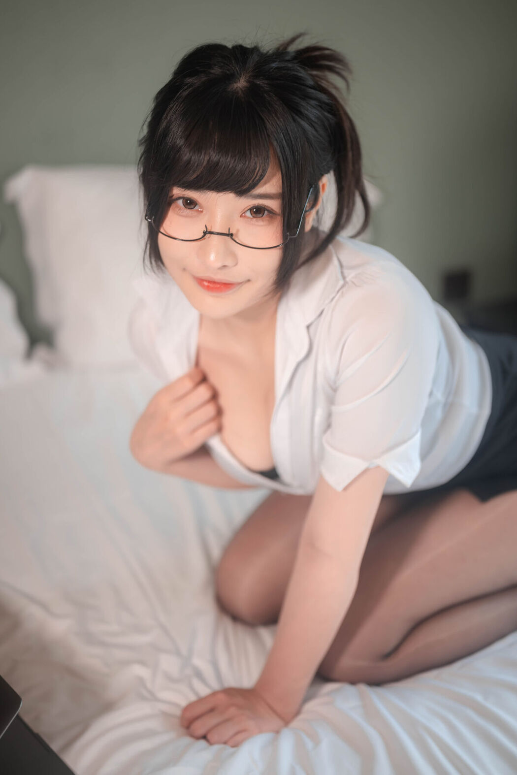 Coser@糖果果Candy – 室内OL Part1
