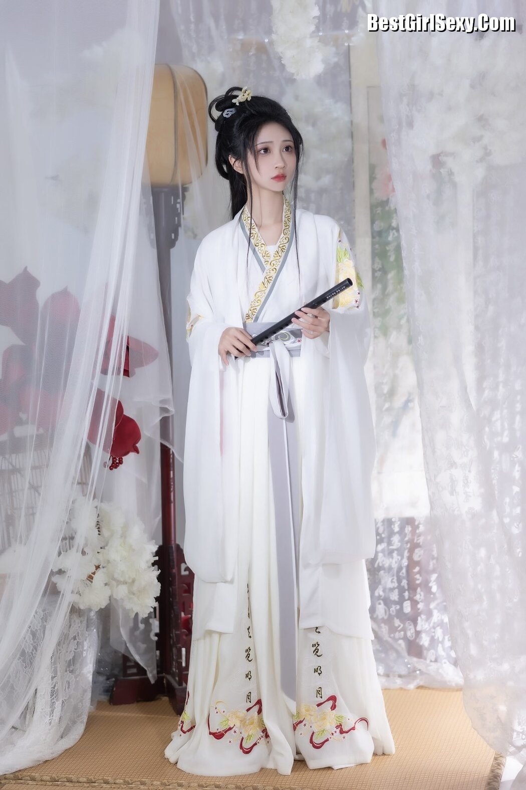 YiTuYu艺图语 Vol.3755 Qi Luo Sheng De Xiao Su Su