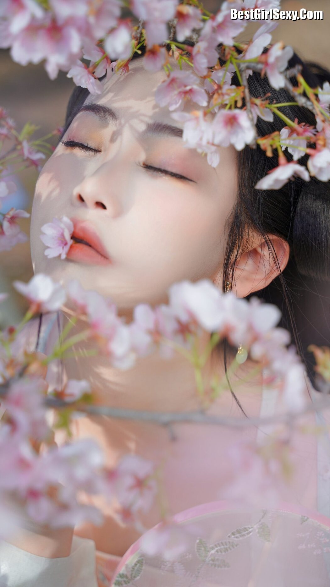 YiTuYu艺图语 Vol.3828 Jiao Yi Zhi Sui Sui
