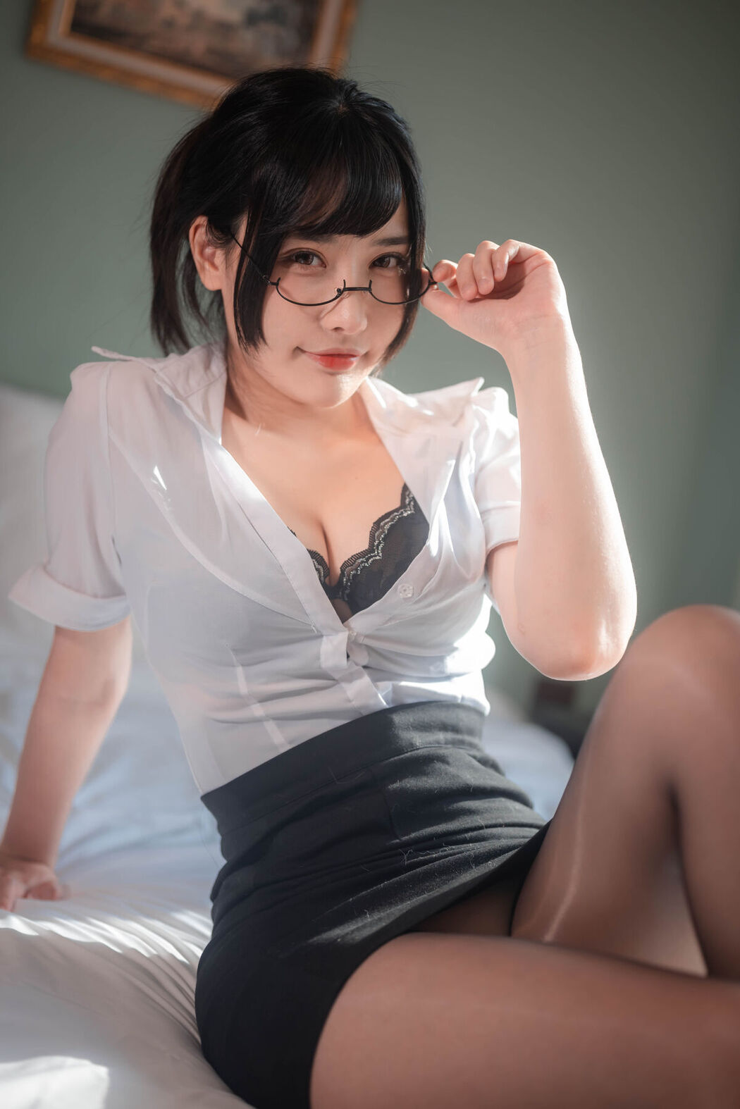 Coser@糖果果Candy – 室内OL Part1