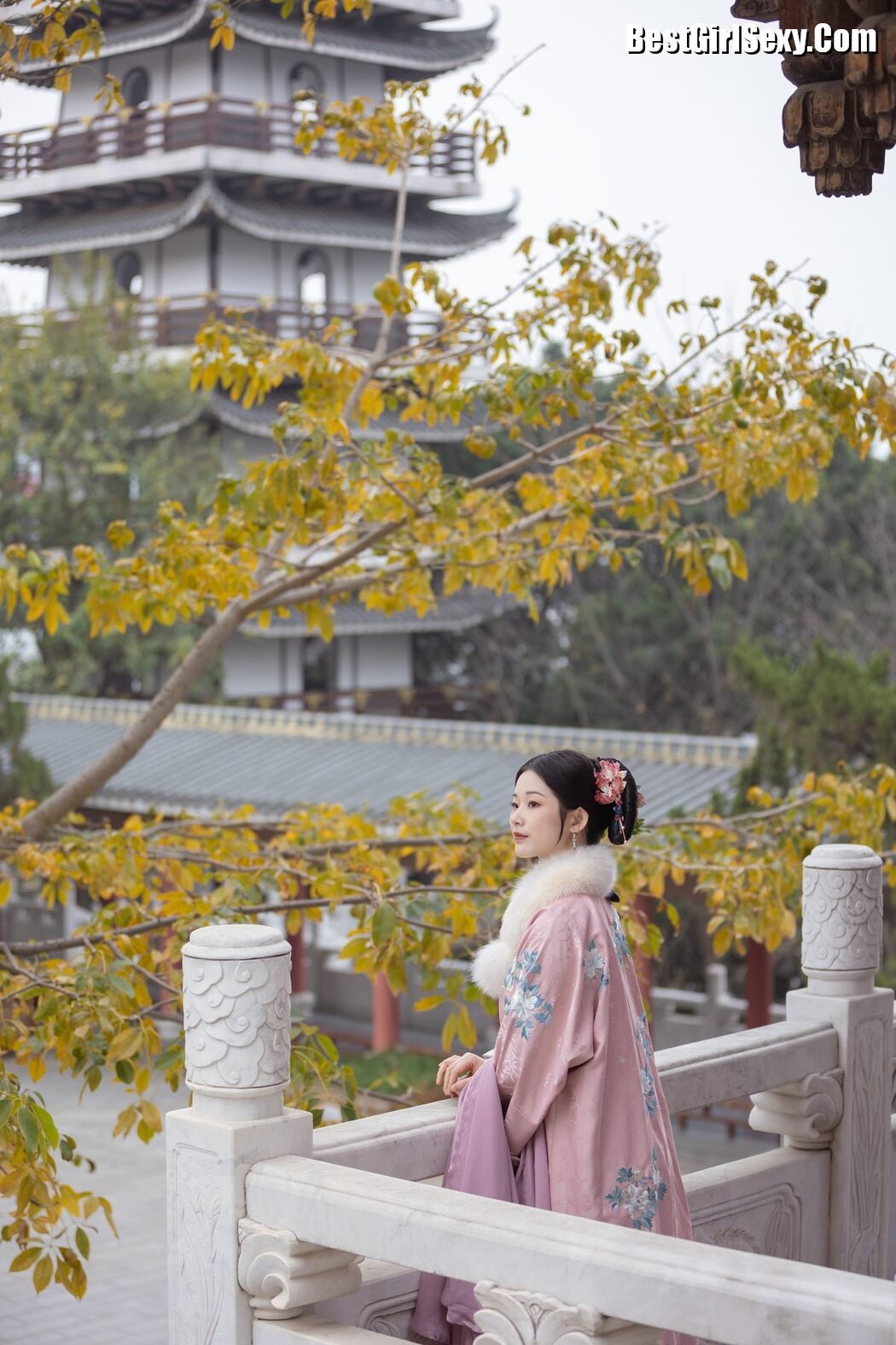 YiTuYu艺图语 Vol.3849 Pei Pei