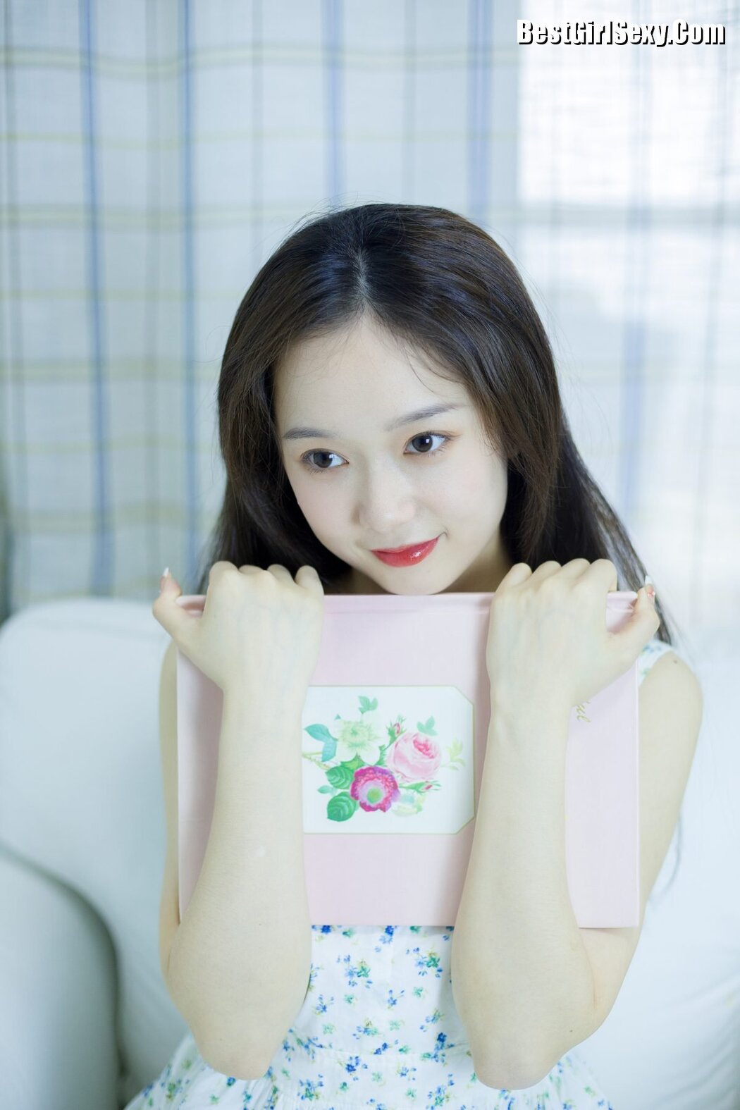 YiTuYu艺图语 Vol.3799 Ge Man Ni Nini