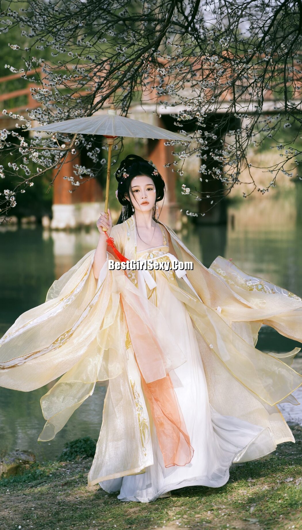 YiTuYu艺图语 Vol.3718 Ai Tan Xian De Xia Shang Zhou