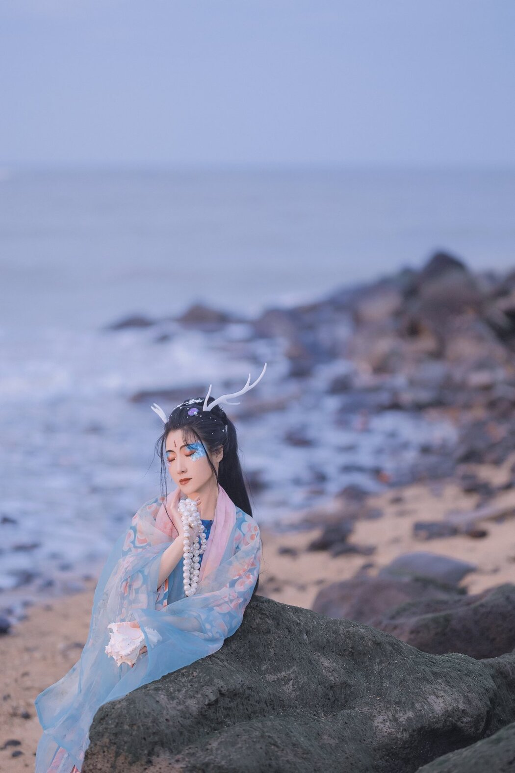 YiTuYu艺图语 Vol.372 He Jia