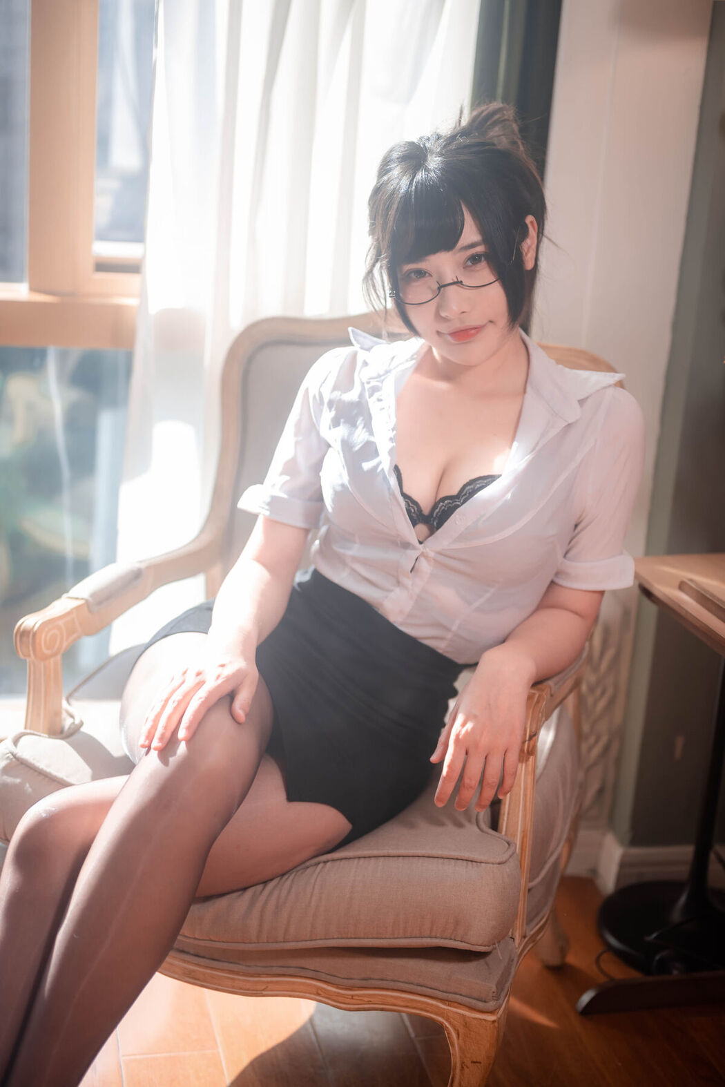 Coser@糖果果Candy – 室内OL Part1