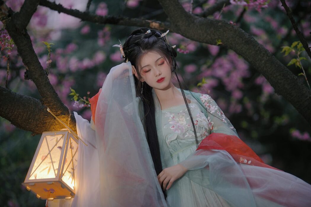 YiTuYu艺图语 Vol.3847 Yue Li