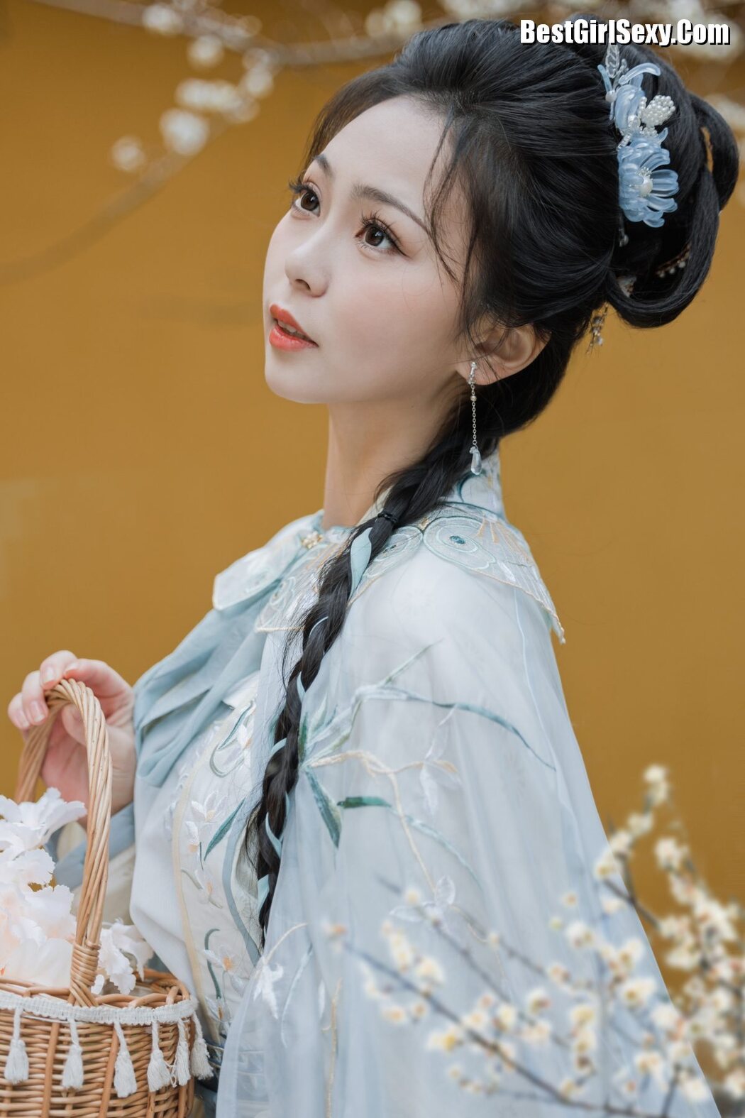 YiTuYu艺图语 Vol.3803 Qian Mo Hong Chen