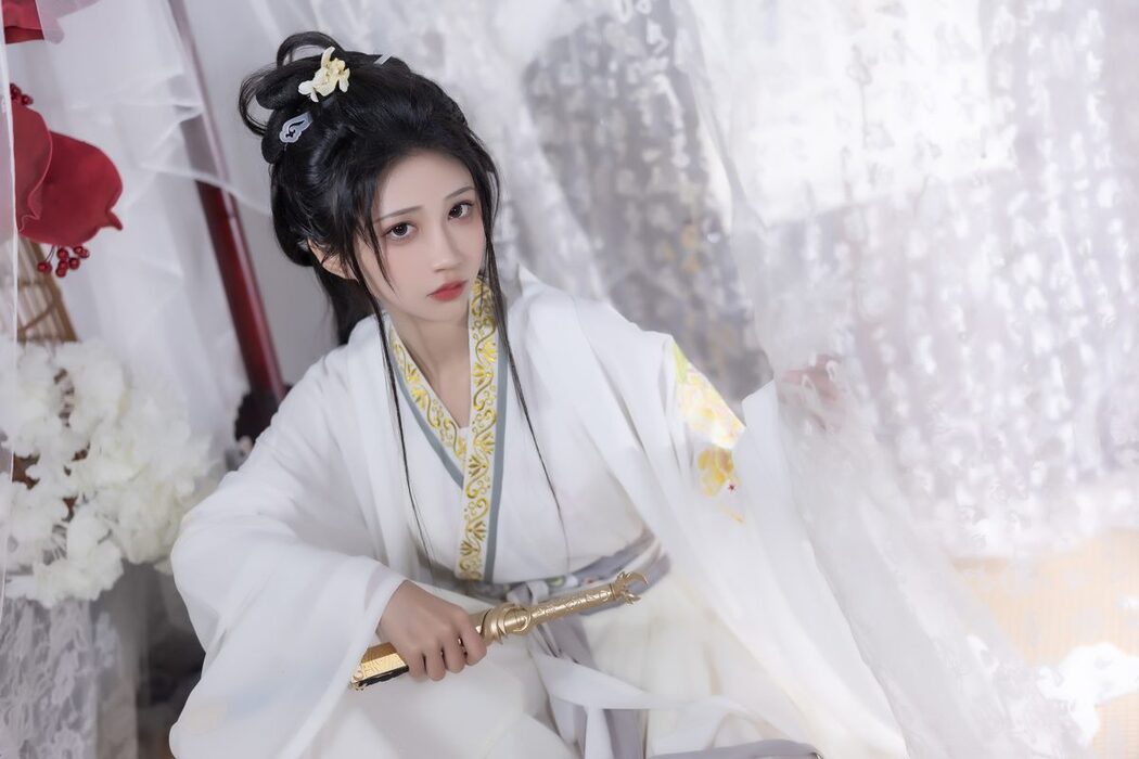 YiTuYu艺图语 Vol.3755 Qi Luo Sheng De Xiao Su Su