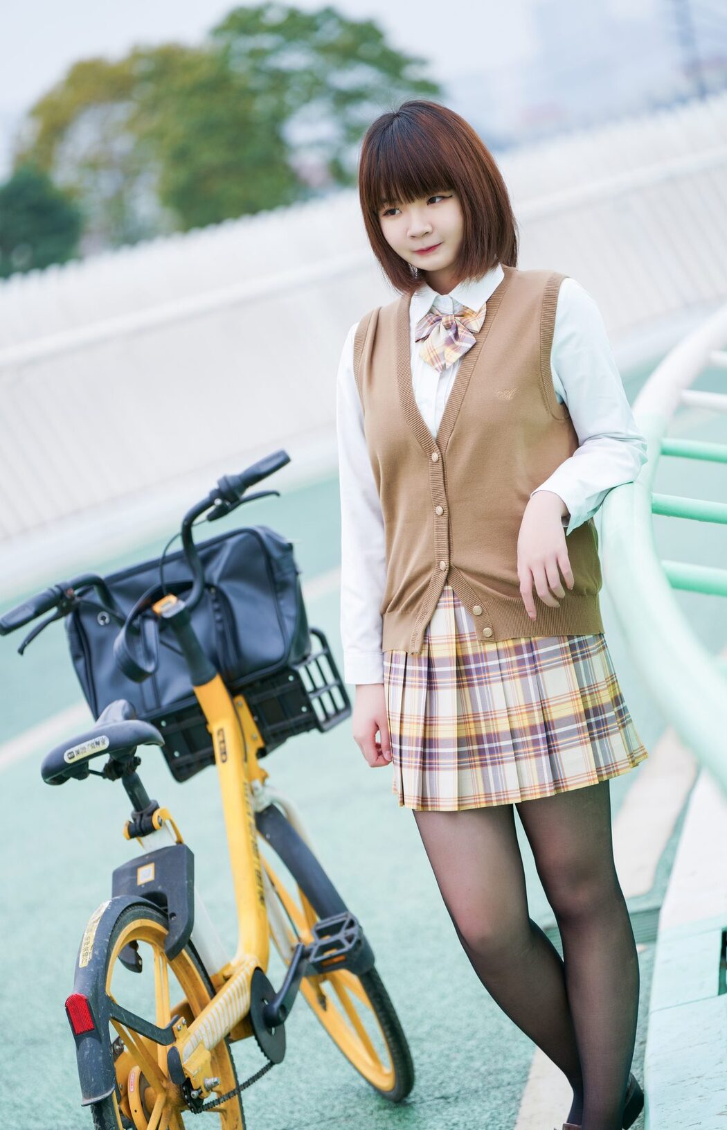 YiTuYu艺图语 Vol.3708 Zhong Yi