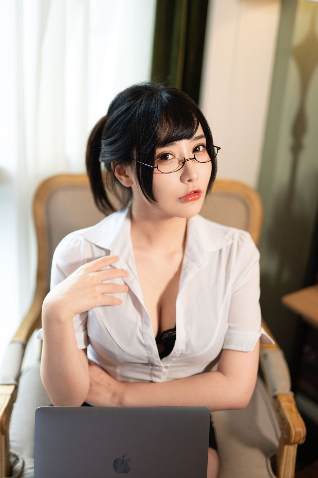 Coser@糖果果Candy – 室内OL Part2