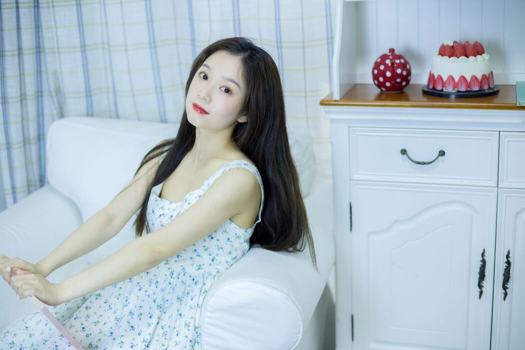 YiTuYu艺图语 Vol.3799 Ge Man Ni Nini