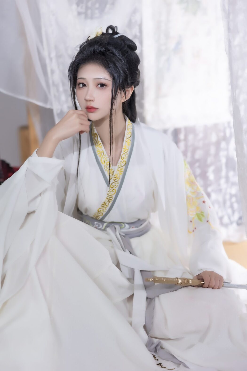 YiTuYu艺图语 Vol.3755 Qi Luo Sheng De Xiao Su Su