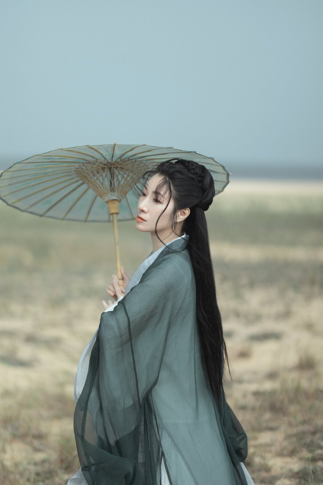 YiTuYu艺图语 Vol.383 He Jia