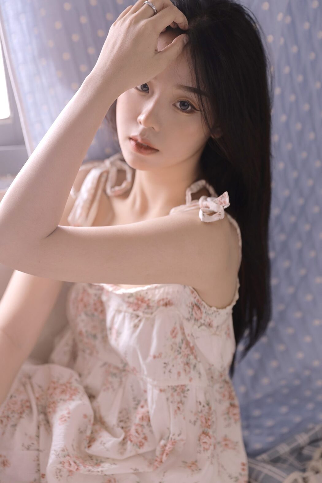 YiTuYu艺图语 Vol.3826 Li Li