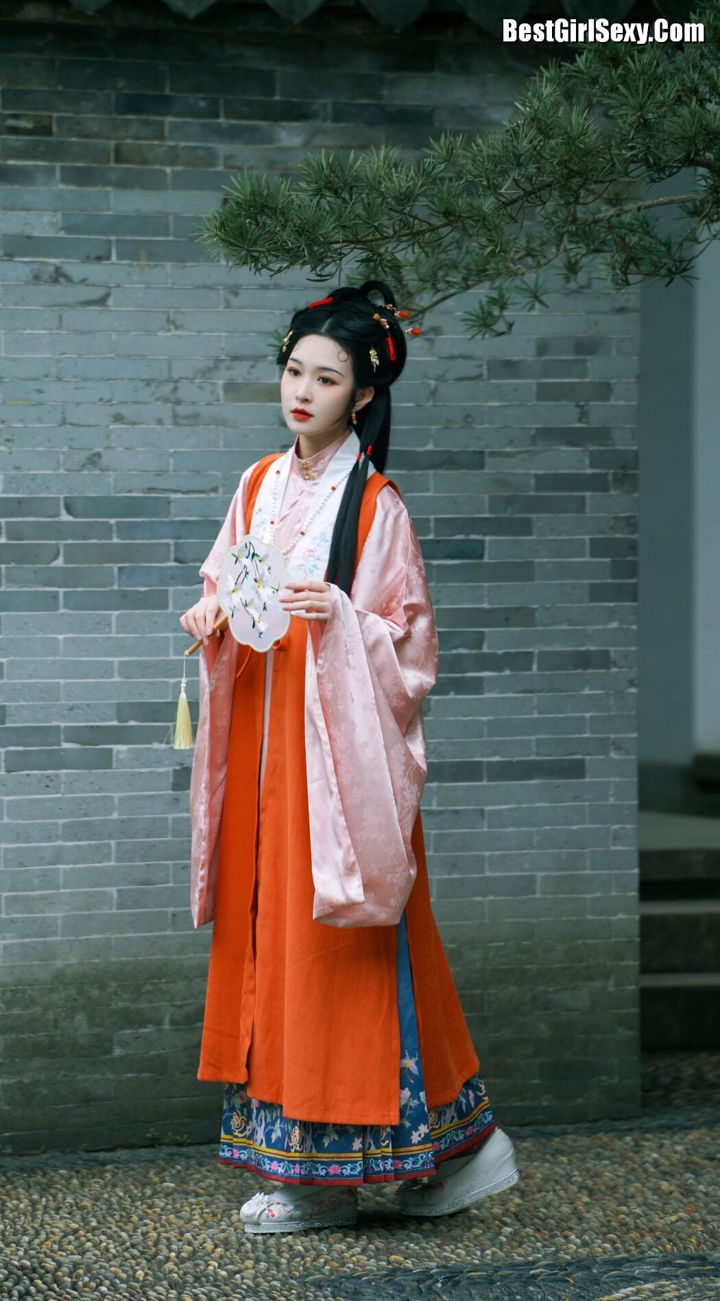 YiTuYu艺图语 Vol.3769 Ai Tan Xian De Xia Shang Zhou