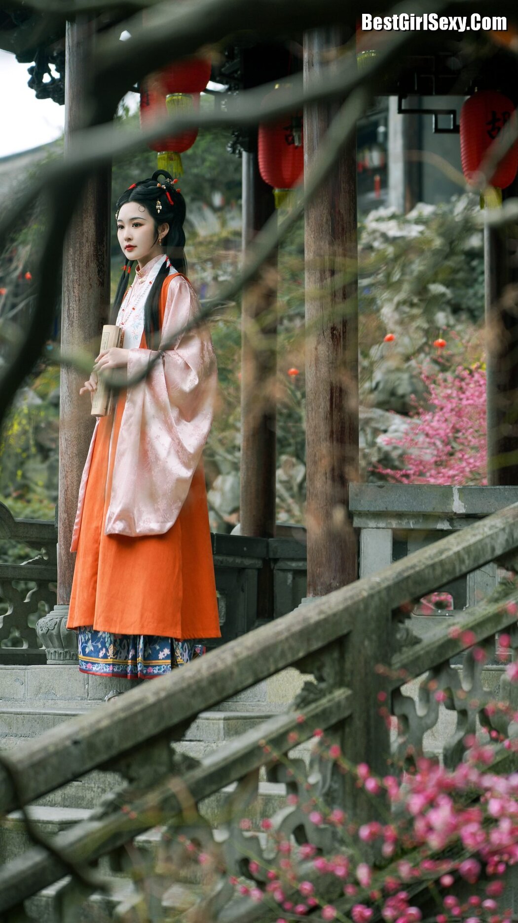 YiTuYu艺图语 Vol.3769 Ai Tan Xian De Xia Shang Zhou