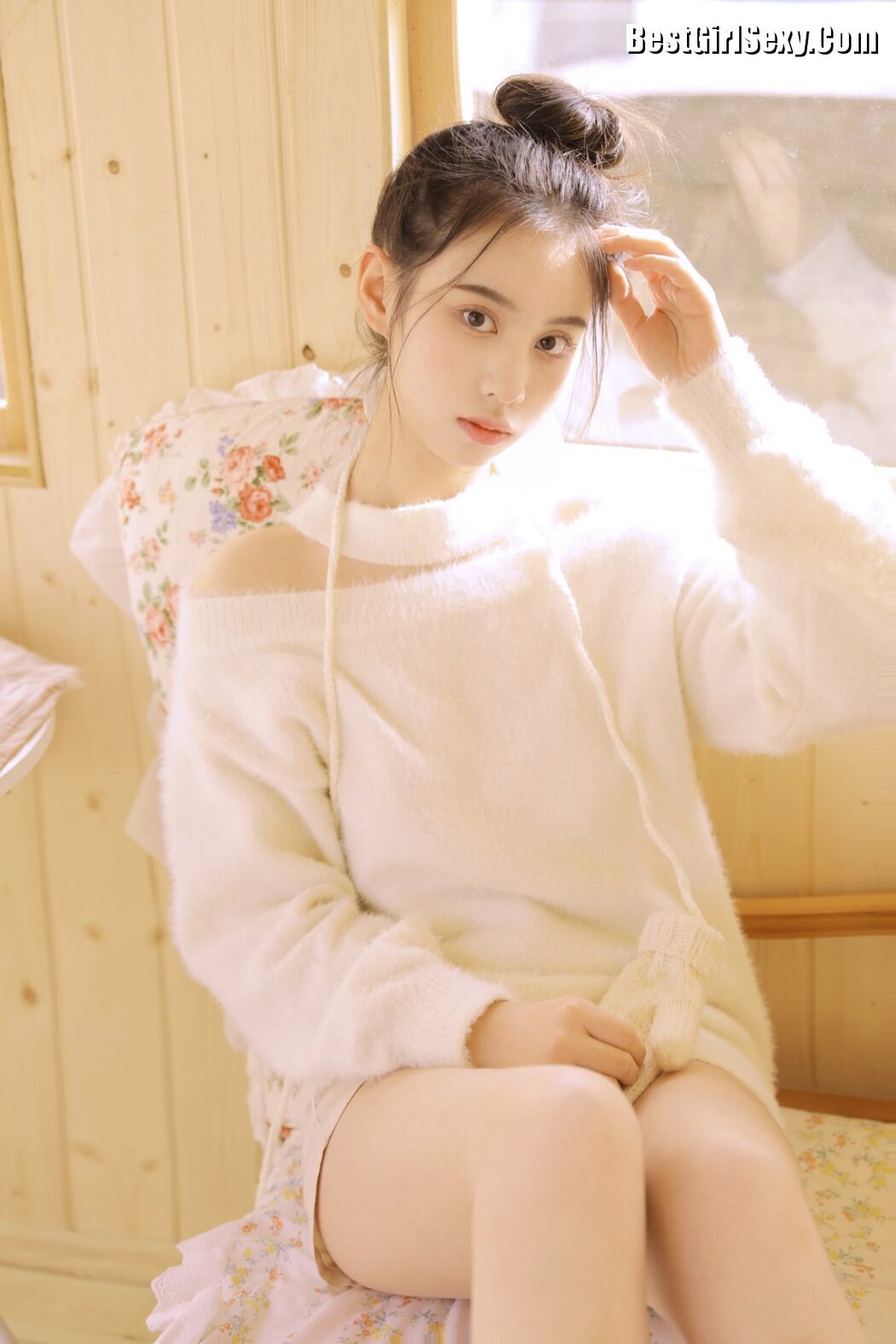 YiTuYu艺图语 Vol.3831 Su Su