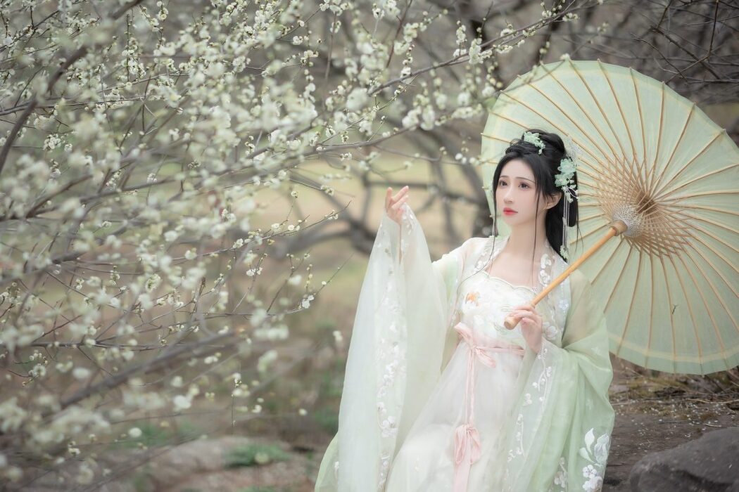 YiTuYu艺图语 Vol.3722 Qi Luo Sheng De Xiao Su Su