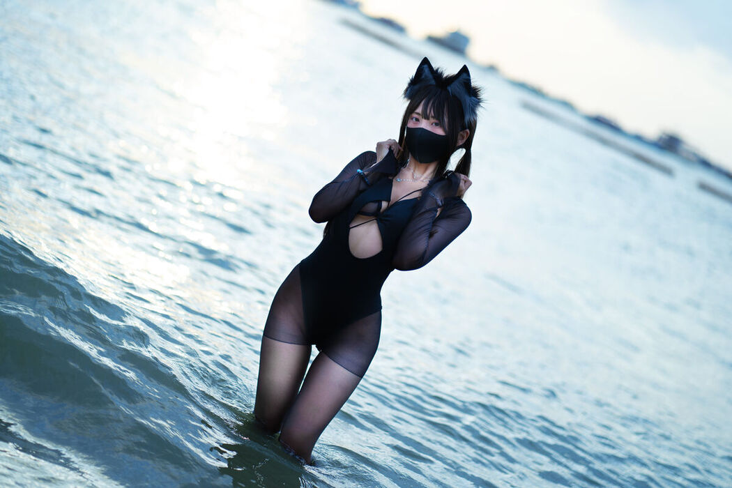 Coser@职业奶妈三水子 – 黑丝泳装