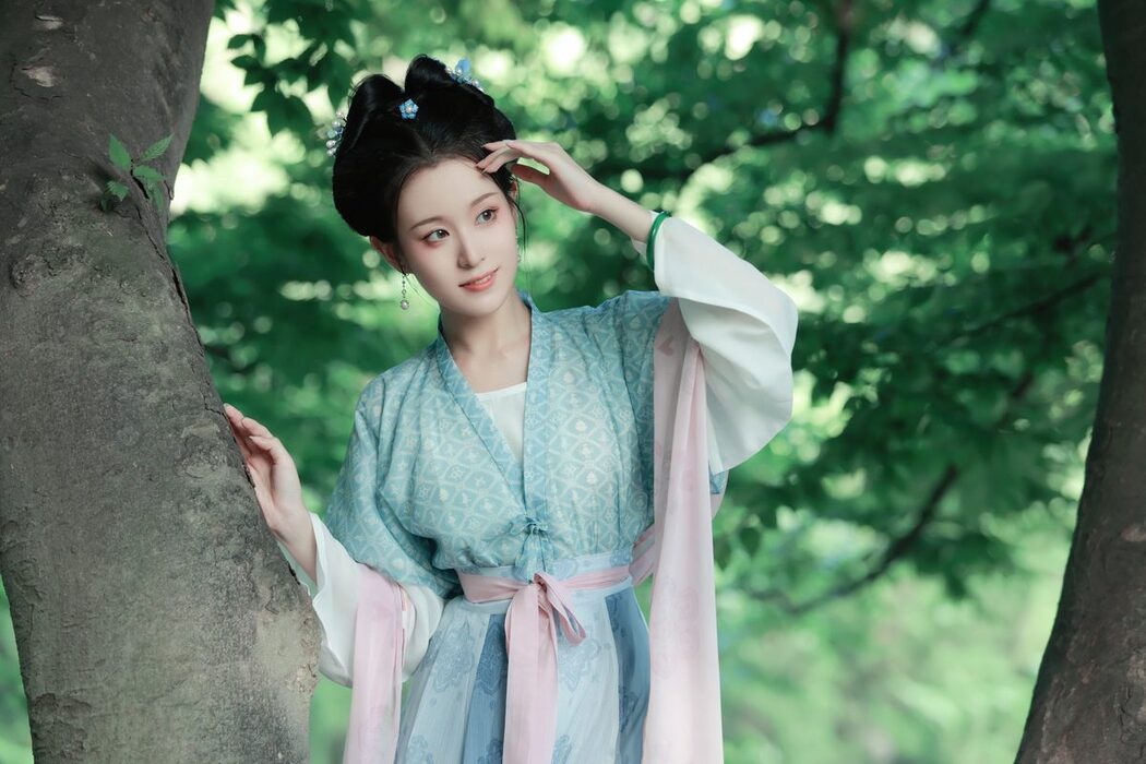 YiTuYu艺图语 Vol.3763 Luo Yi