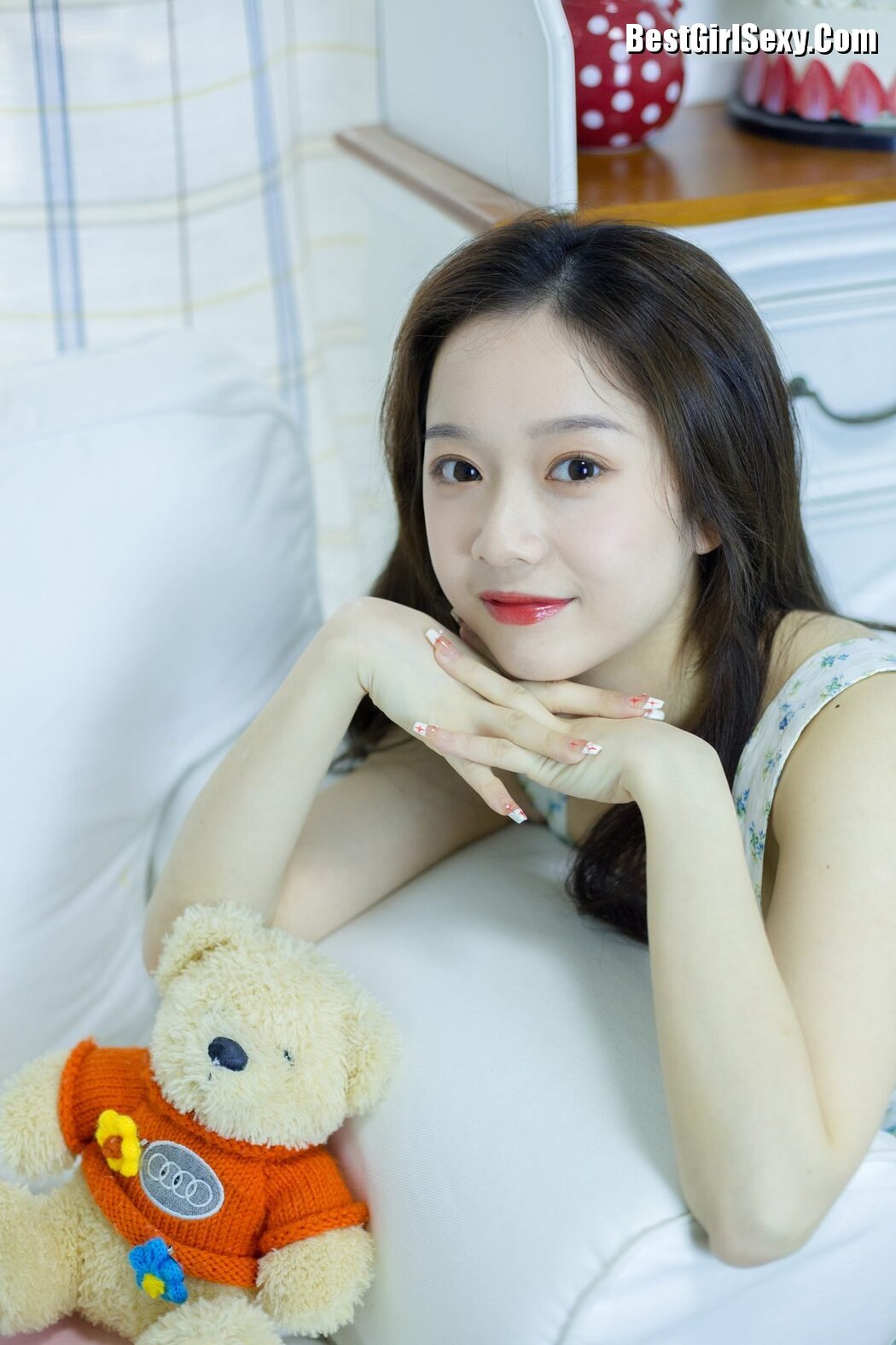 YiTuYu艺图语 Vol.3799 Ge Man Ni Nini