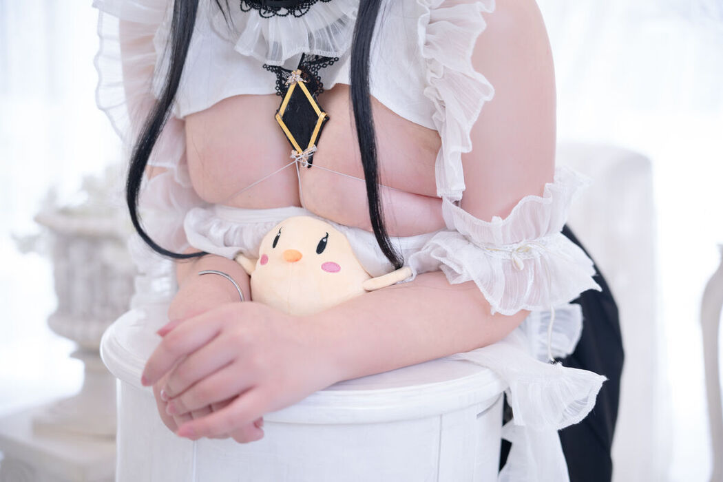 Coser@魅瞳Meroko – 碧蓝航线 不挠女仆没干劲的小姐姐